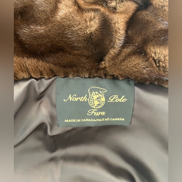 MINK FUR COAT -North Pole Furs- Original Authentic Mink fur in chocolate brown. - Picture 4 of 5